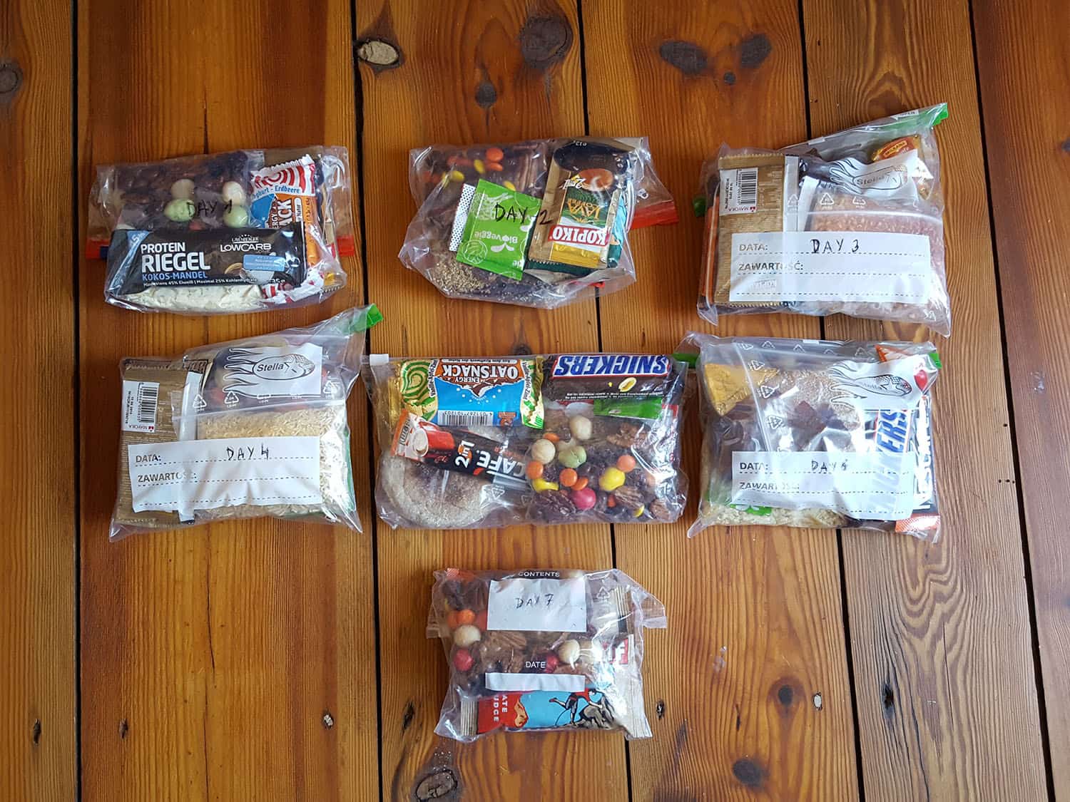 winter-hiking-food-bags