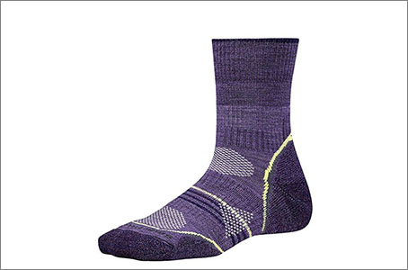 gifts-for-hikers-socks-w