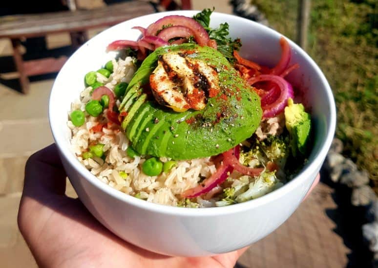 easy camping lunch buddha bowl