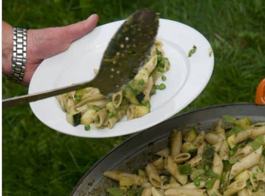 easy camping lunch pesto pasta